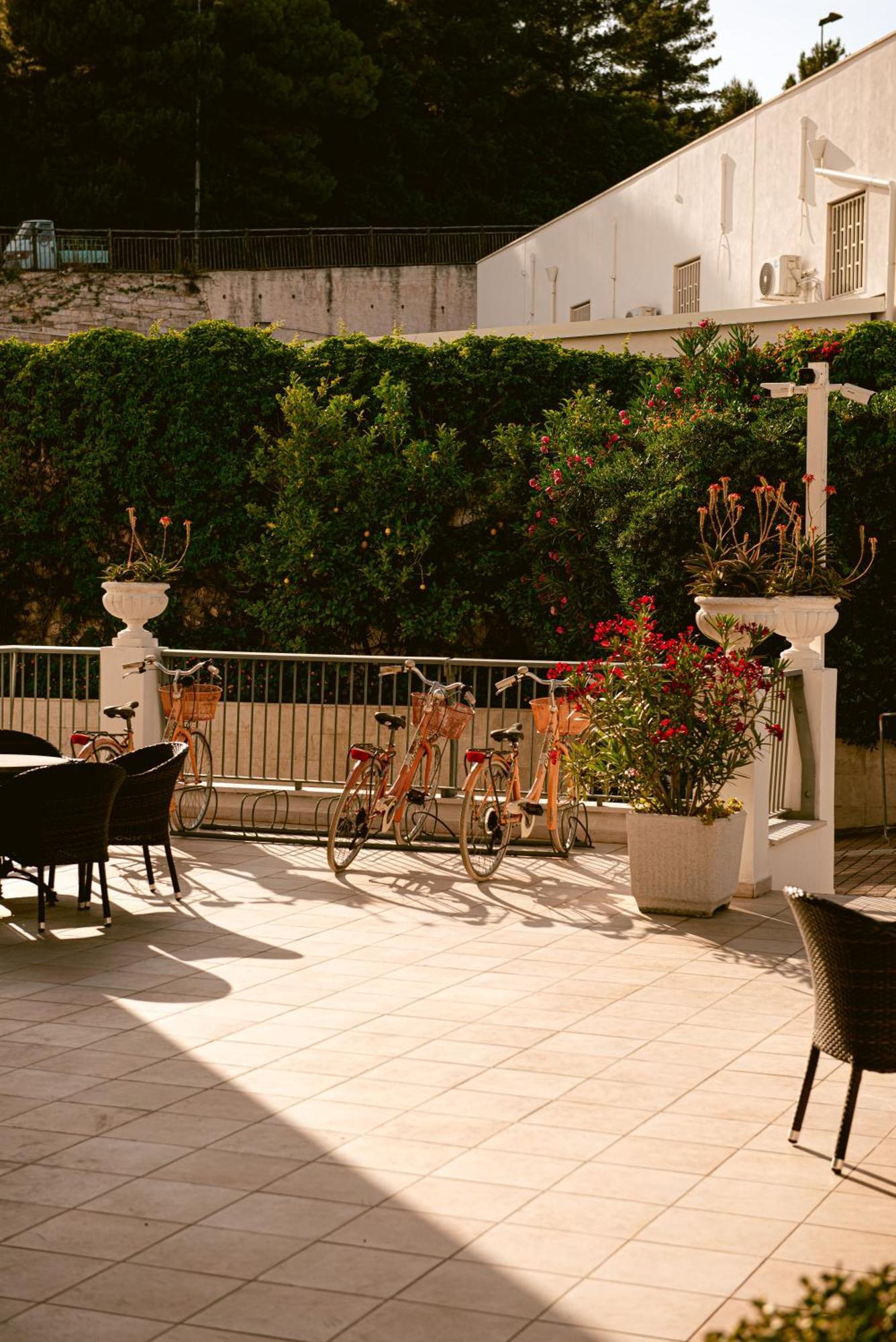 Hotel Degli Aranci Vieste Extérieur photo